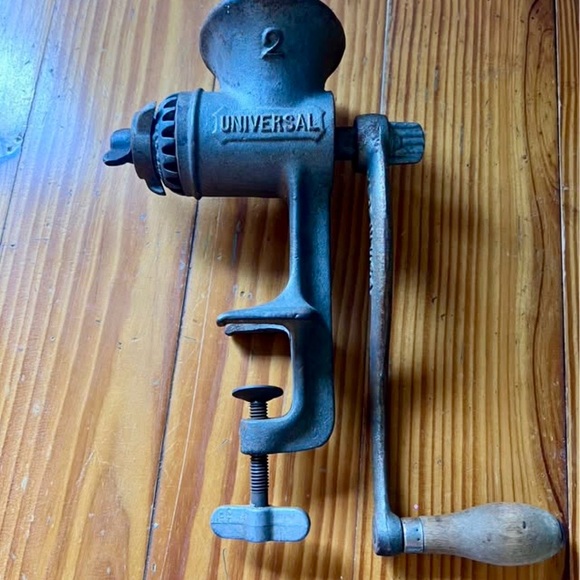 Universal Other - Universal Vintage Cast Iron #2 Grinder